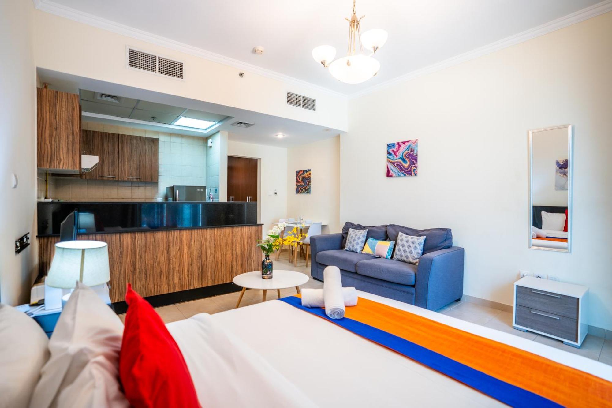 Rh- Perfect Downtown Getaway For Couple, Near Mall Apartment Dubai