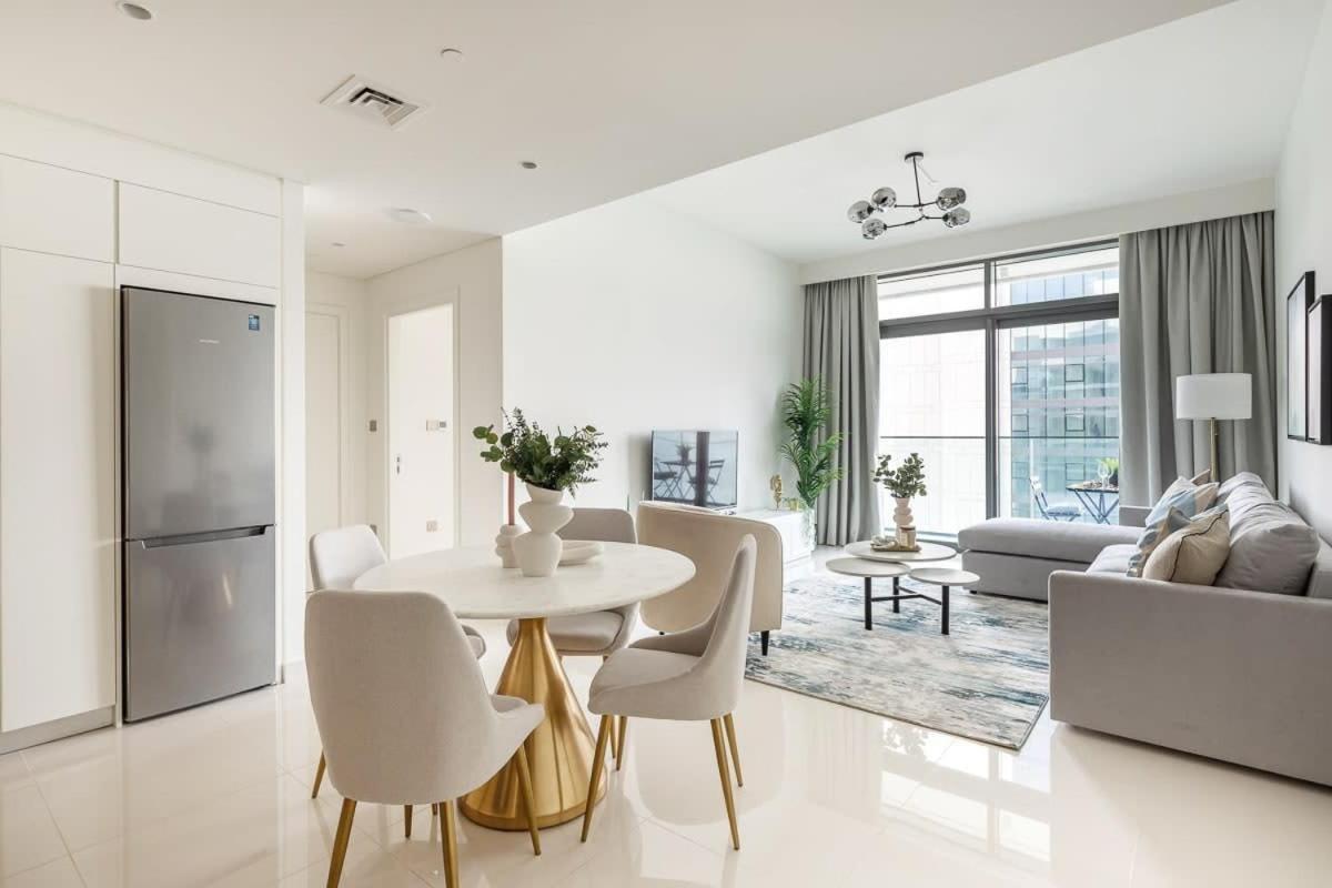 Frank Porter - Vista Tower 2 Apartamento *