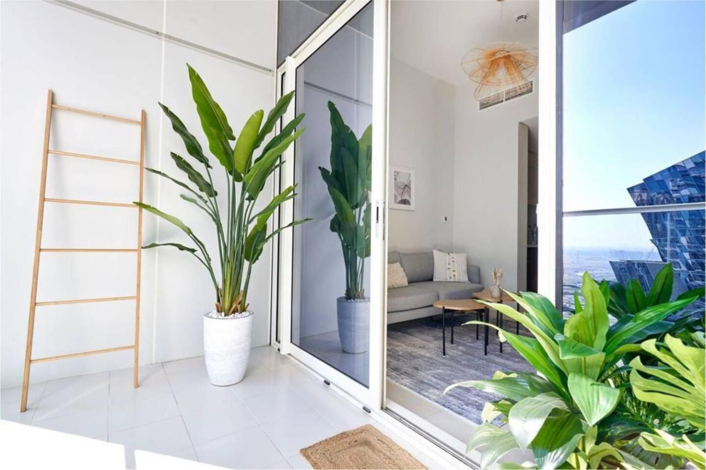 Canal View 1br Flat 5 Min Walk To Mall Apartment *