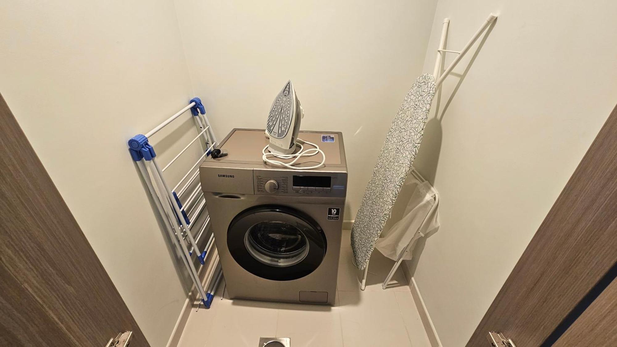 Mh - Act Tower - Burj View - 2bhk - Ref509 * Dubai