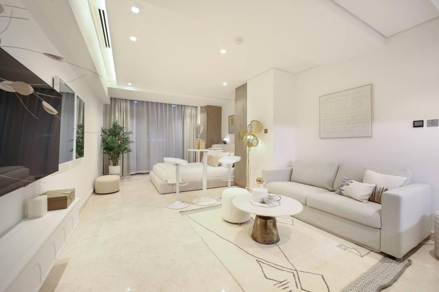 Glamorous Studio! Walk To Burj Khalifasleep 3! Apartamento Dubai