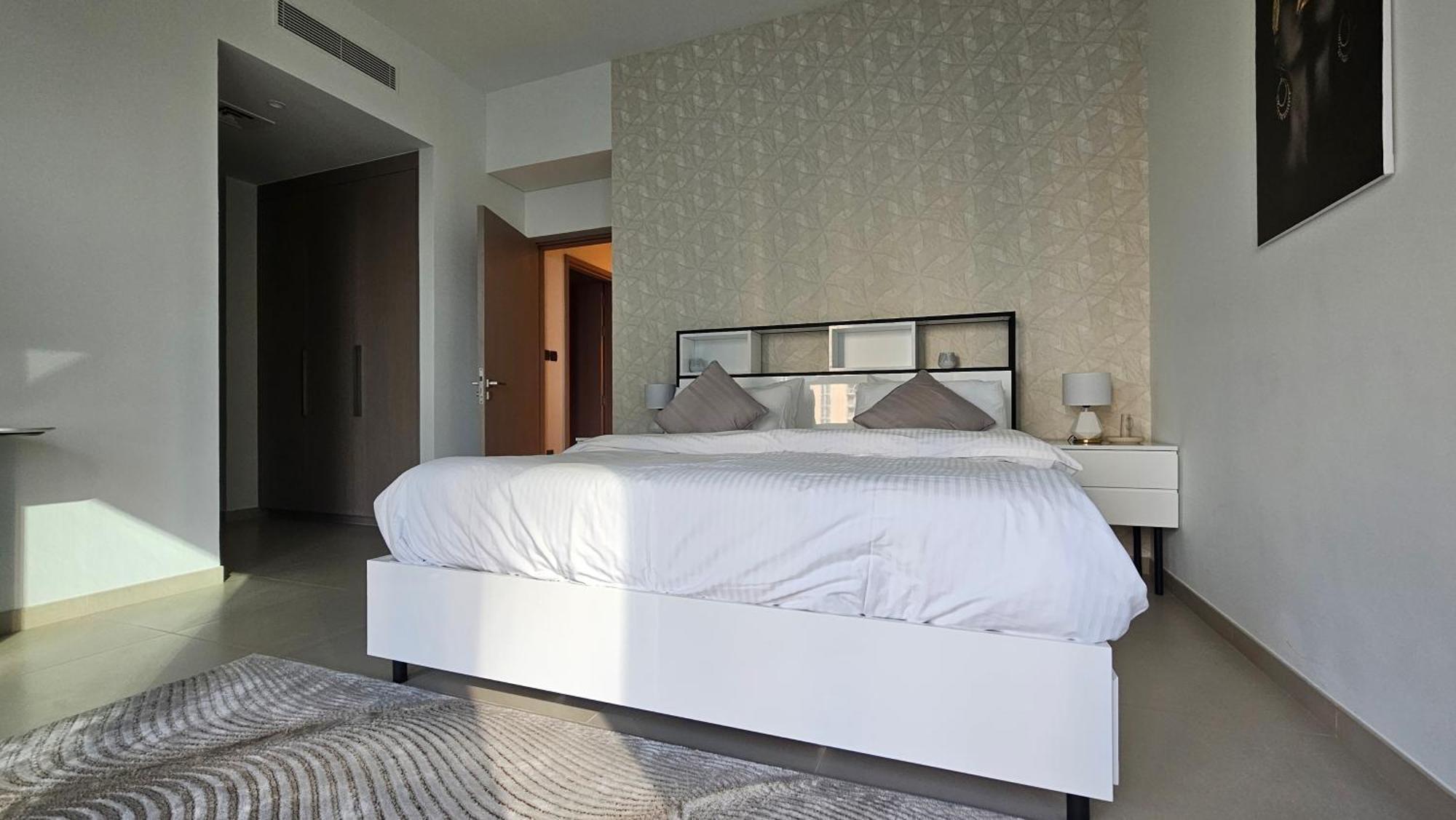 Mh - Act Tower - Burj View - 2bhk - Ref509