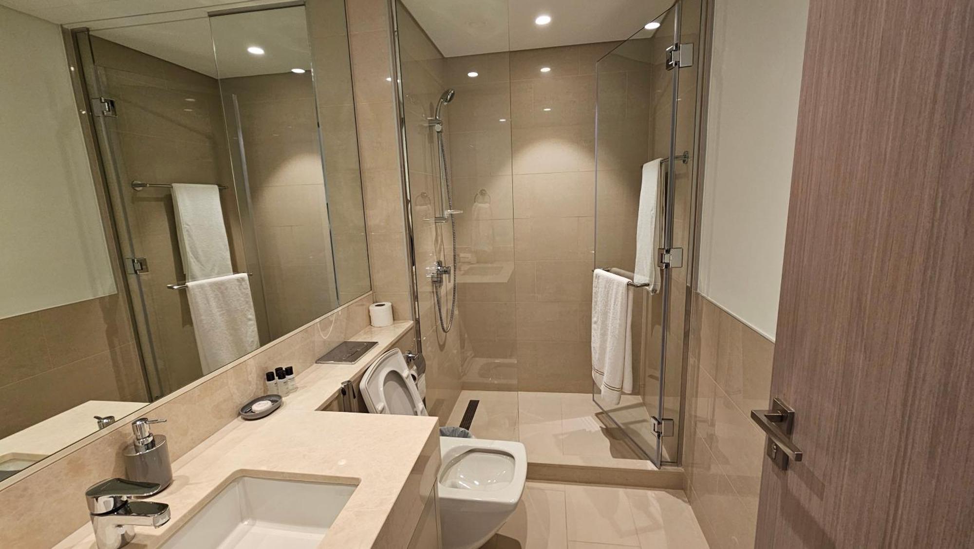 Apartment Mh - Act Tower - Burj View - 2bhk - Ref509 *