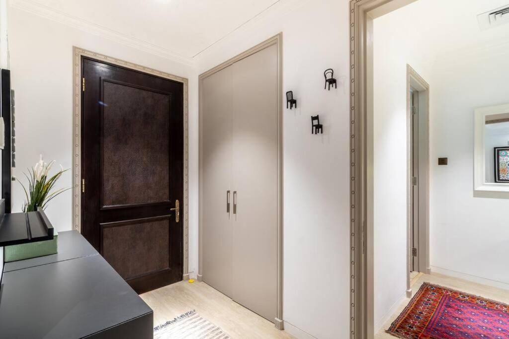 First Class 1br Tranquil Oasis In Old Town Apartment *