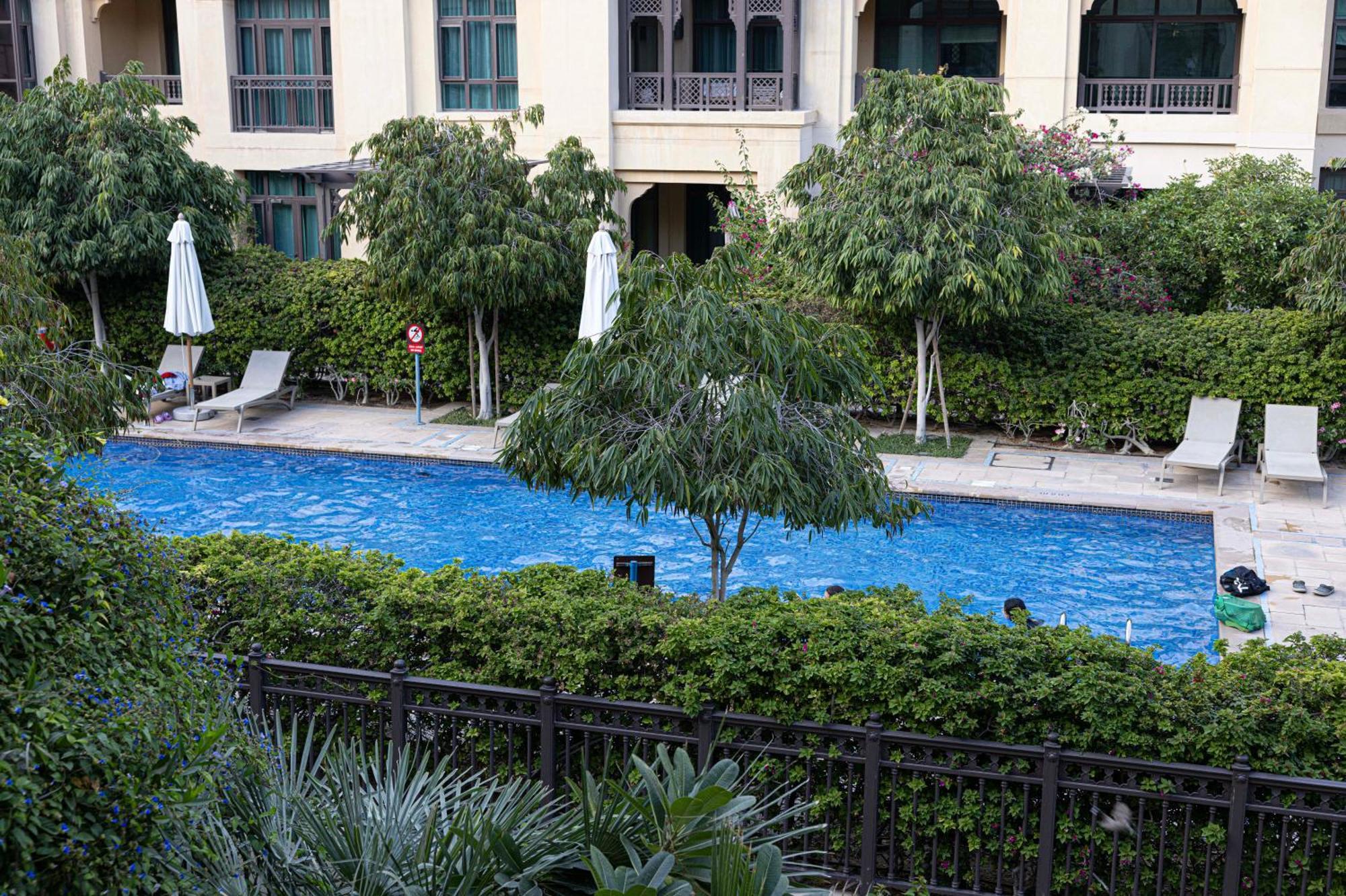 Lux 2br Retreat Steps From Mall&burj Khalifa Apartment *