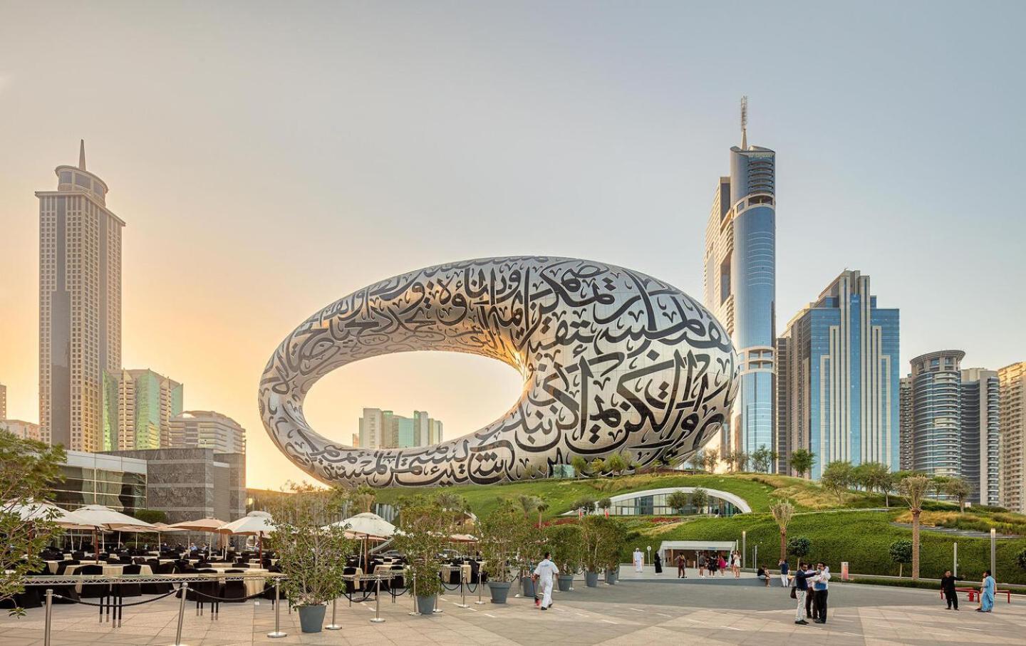 Grand Kingsgate Jaddaf Waterfront By Millennium 4* Dubai