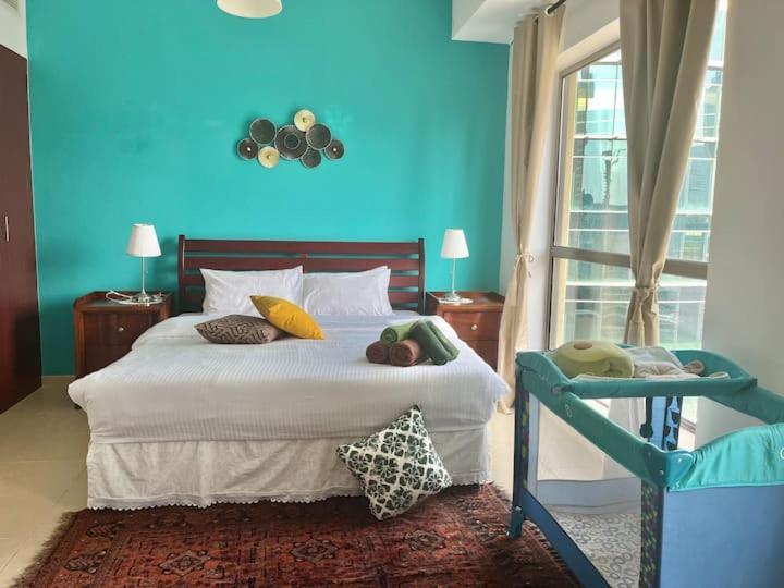 Apartment Amazing 1bdr In Jbr- Beach Access And Lake View Dubai