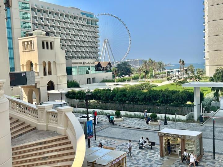 Apartment Amazing 1bdr In Jbr- Beach Access And Lake View Dubai