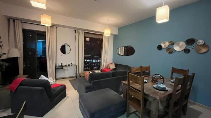 Apartment Amazing 1bdr In Jbr- Beach Access And Lake View