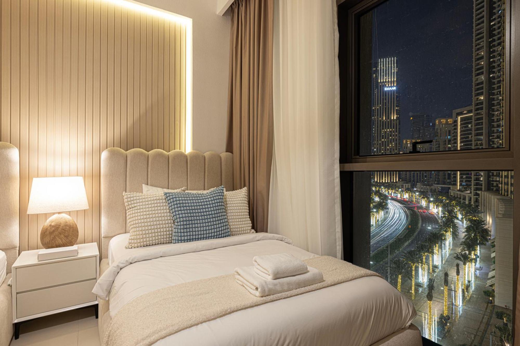Burj Crown - Spectacular Boulevard View, Opposite Mall Apartamento