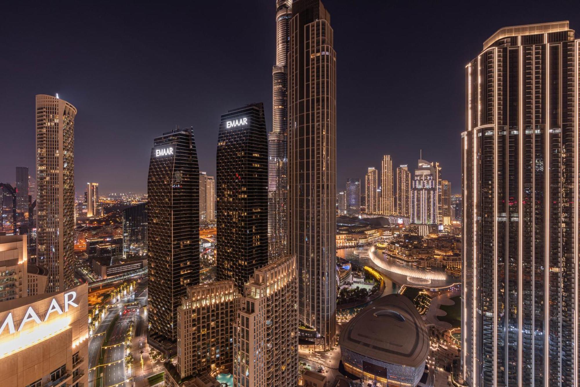 Luxury 3bhk, Burj Khalifa & Dancing Fountain View Apartment Dubai