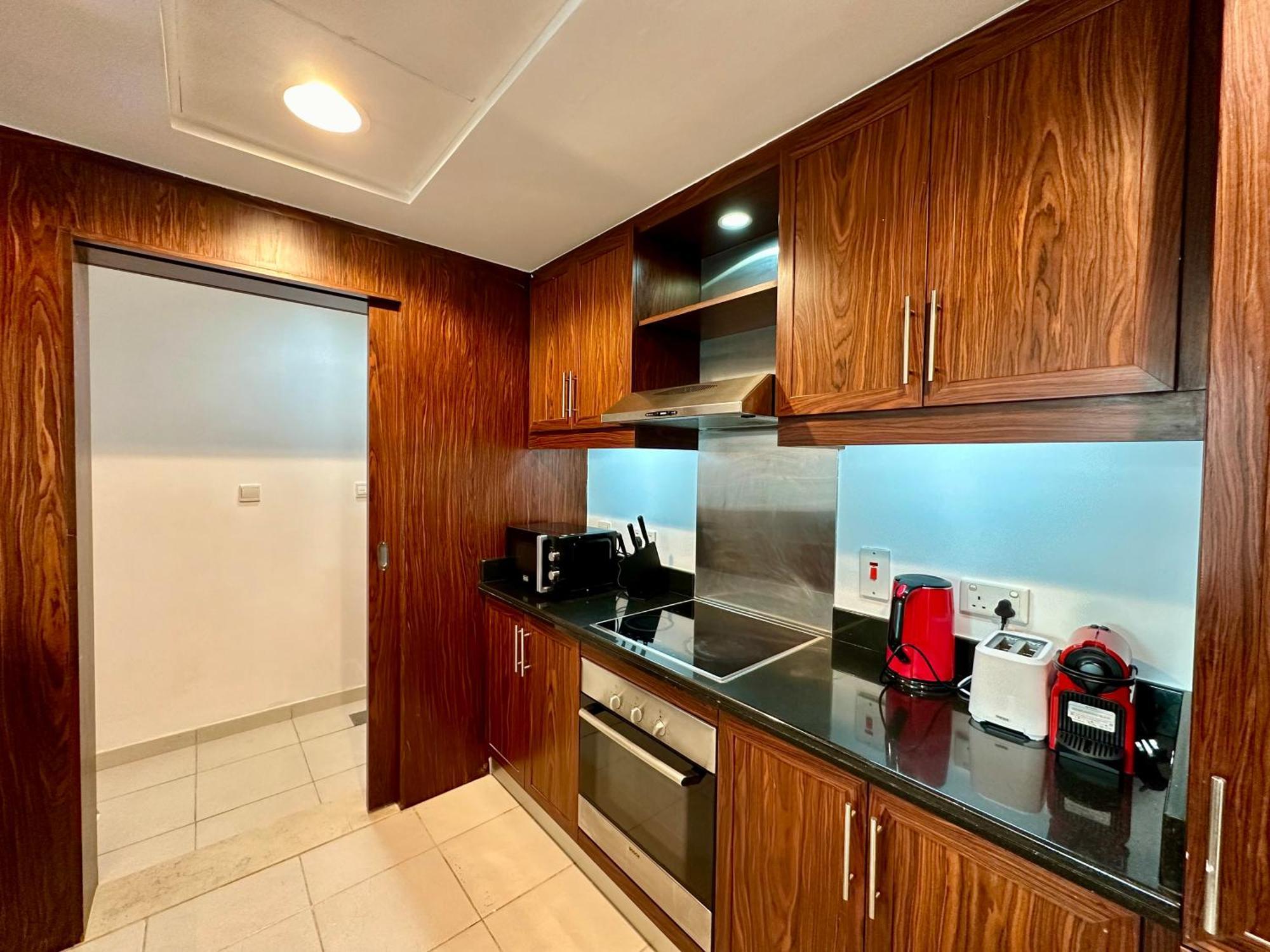 Lux I The Residences I Sky Line Views Apartment *