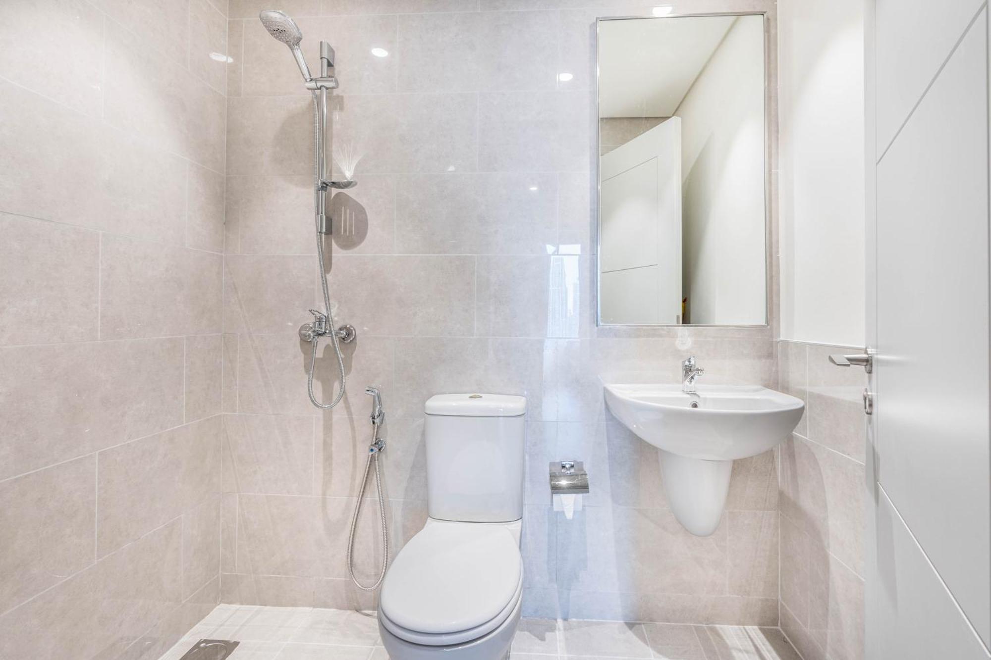 Luxury 3bhk, Burj Khalifa & Dancing Fountain View Apartment