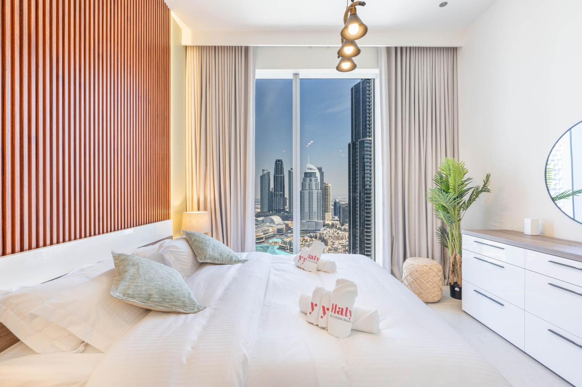 Luxury 3bhk, Burj Khalifa & Dancing Fountain View Apartment Dubai