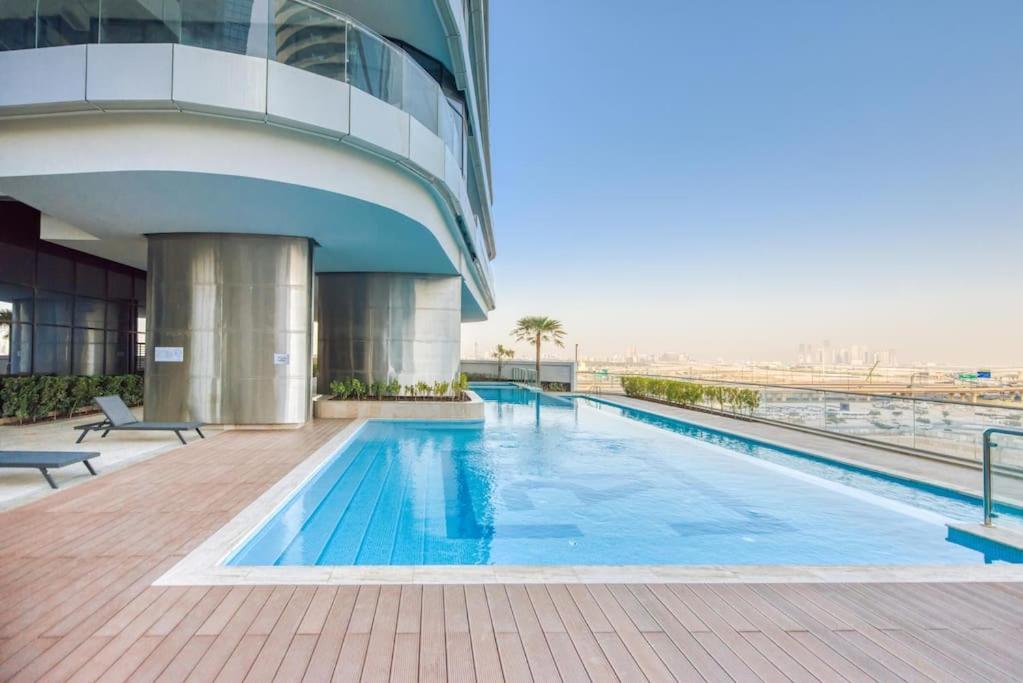 Rh - Spacious Chic Apartment, Next To Mall *