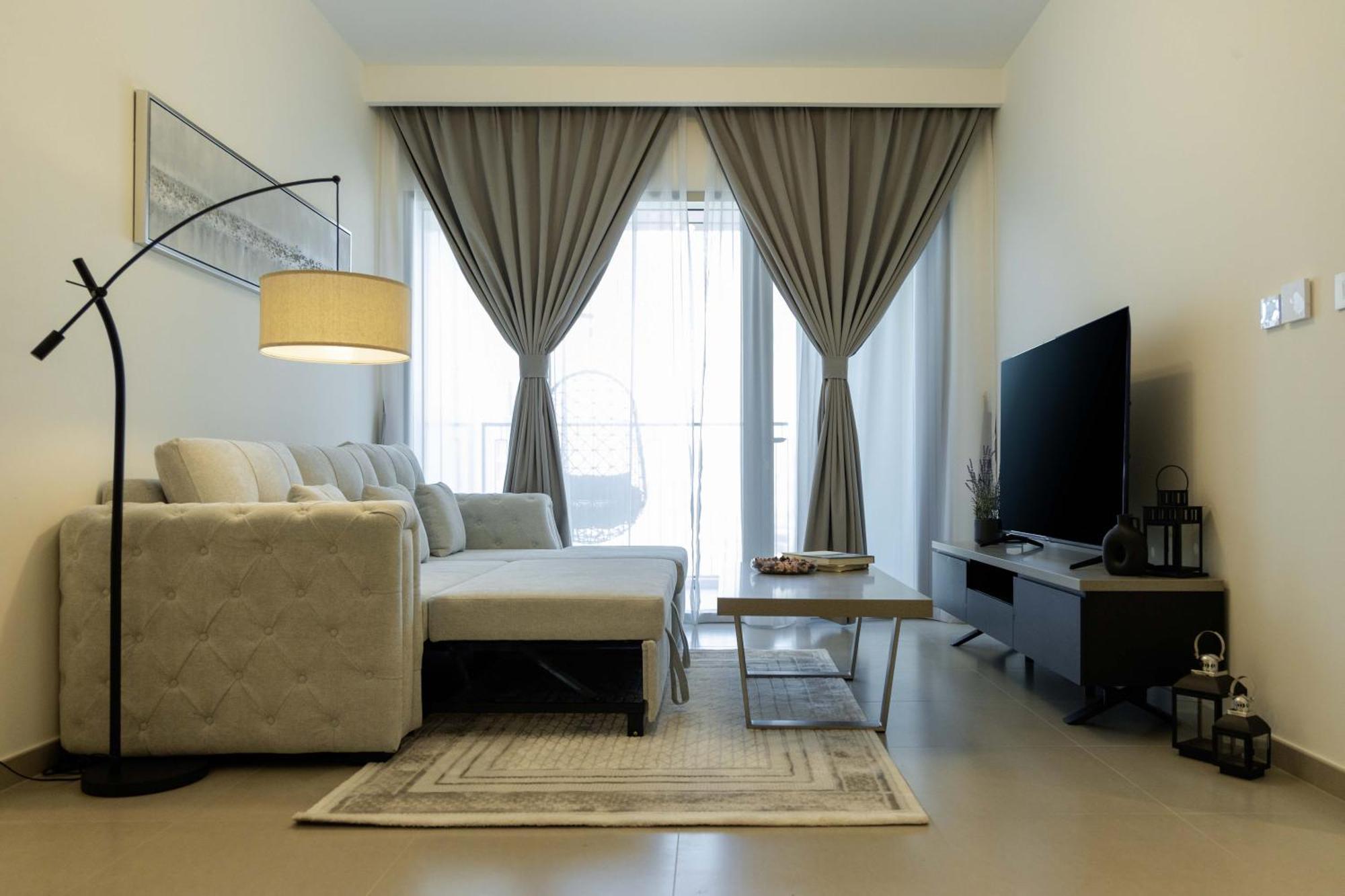 Apartment Sleeps 4 Mall Access Difc Views *