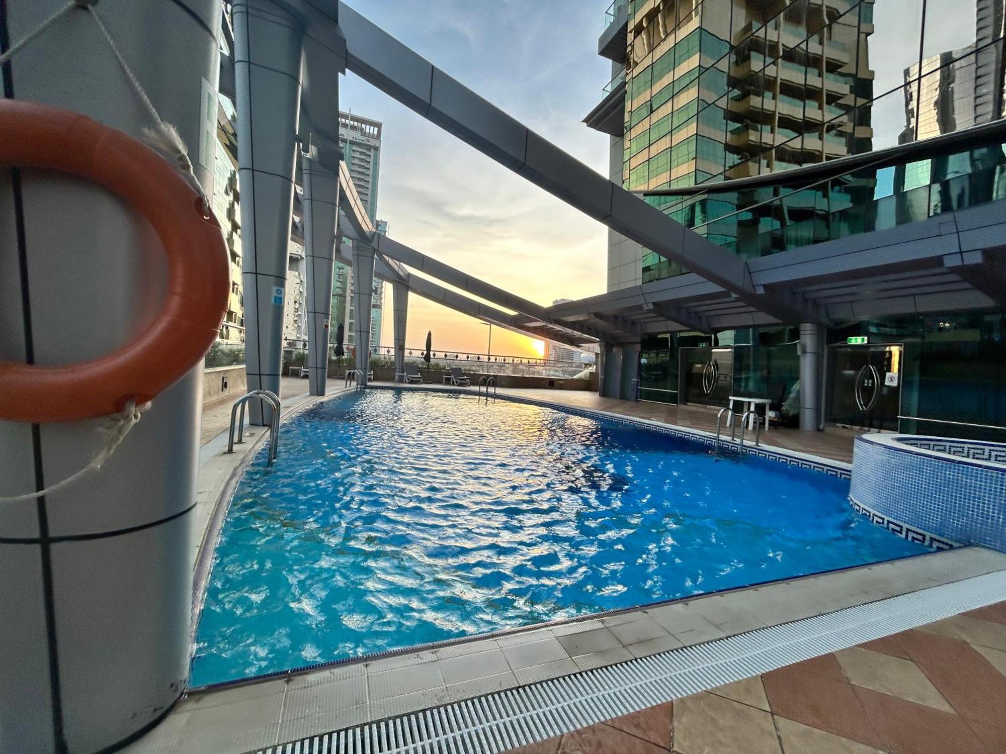 Ultimate Luxury Apt Near Metro!