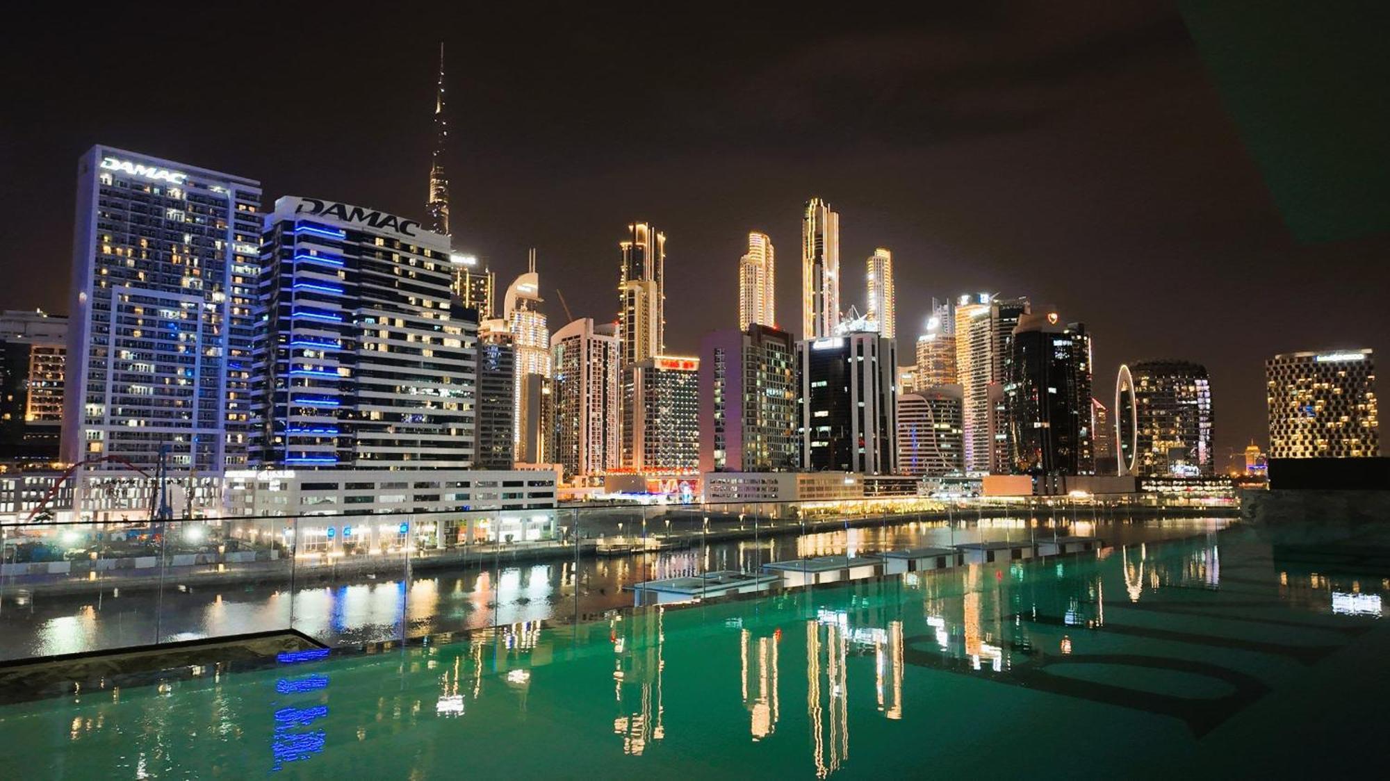 Daire Skyline Retreat With Burj Khalifa View *