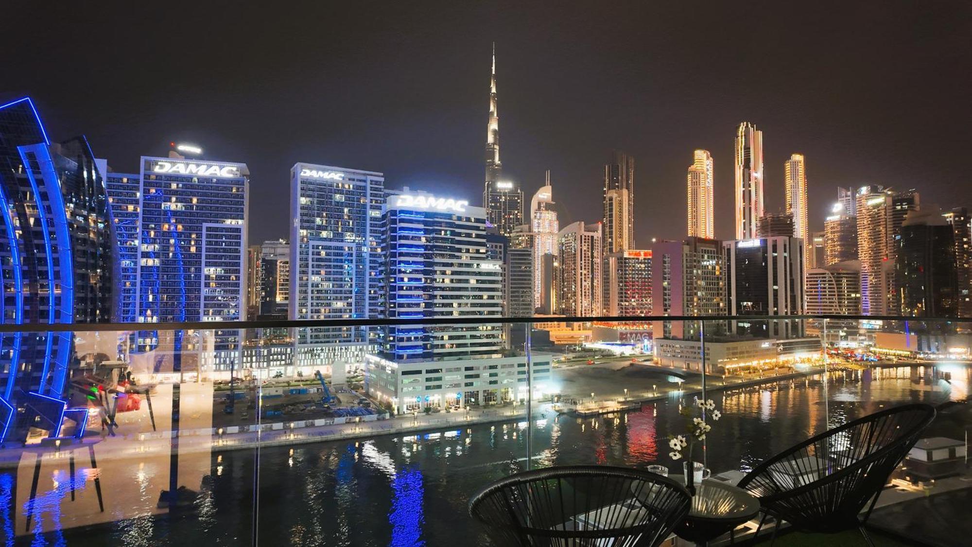 Skyline Retreat With Burj Khalifa View Daire