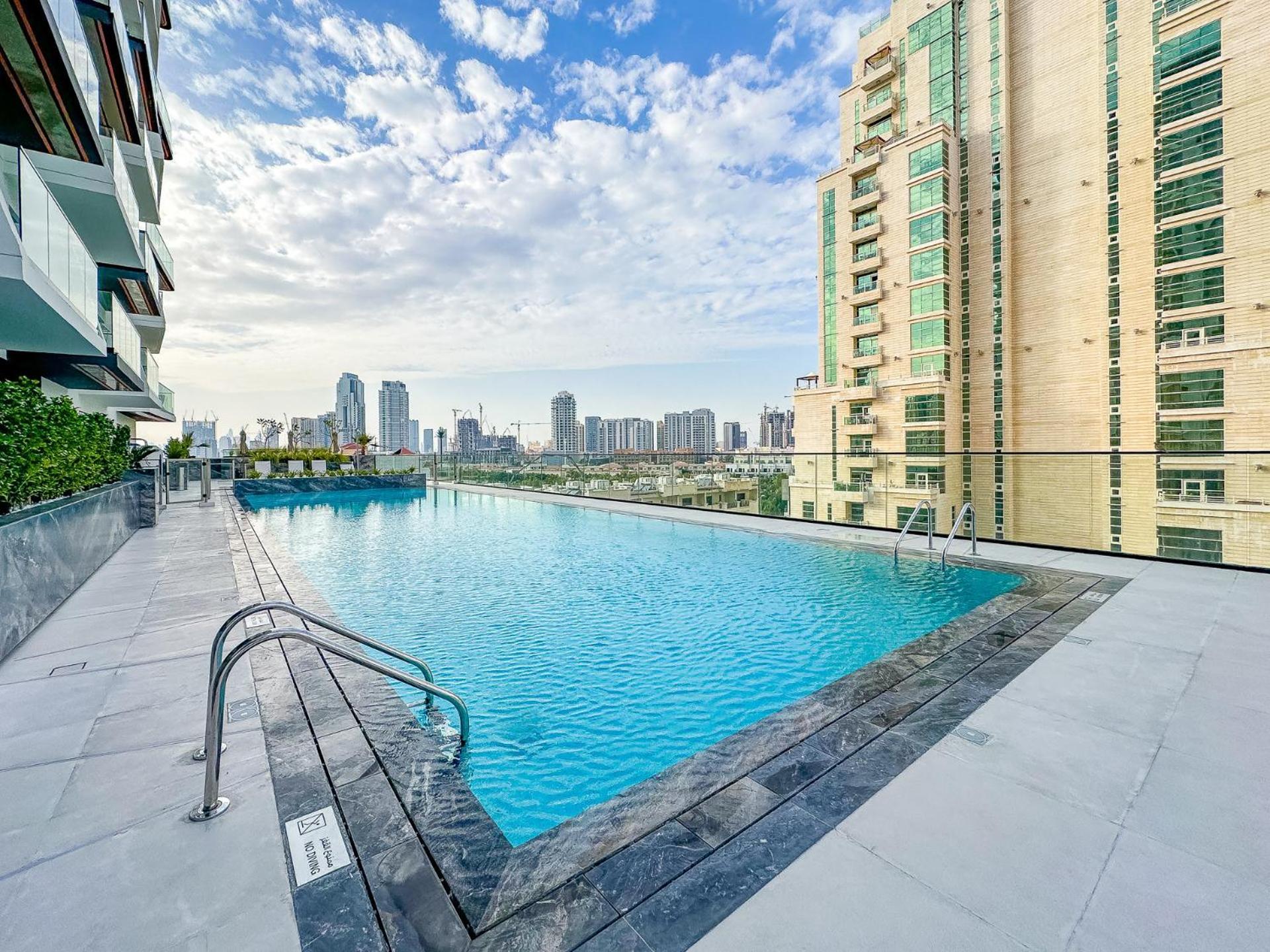 Vayk - Urban Edge 1 Bhk Dubai