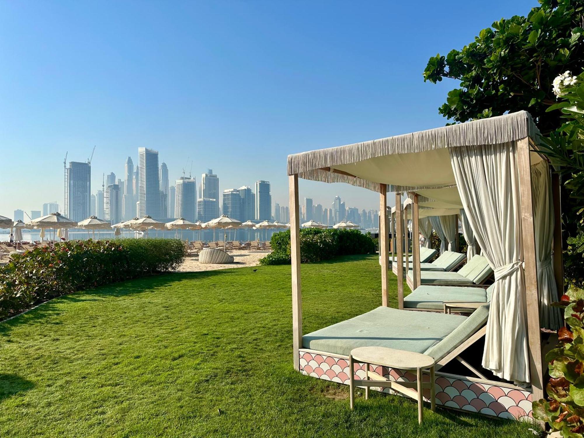 Beachfront Haven Apartment *