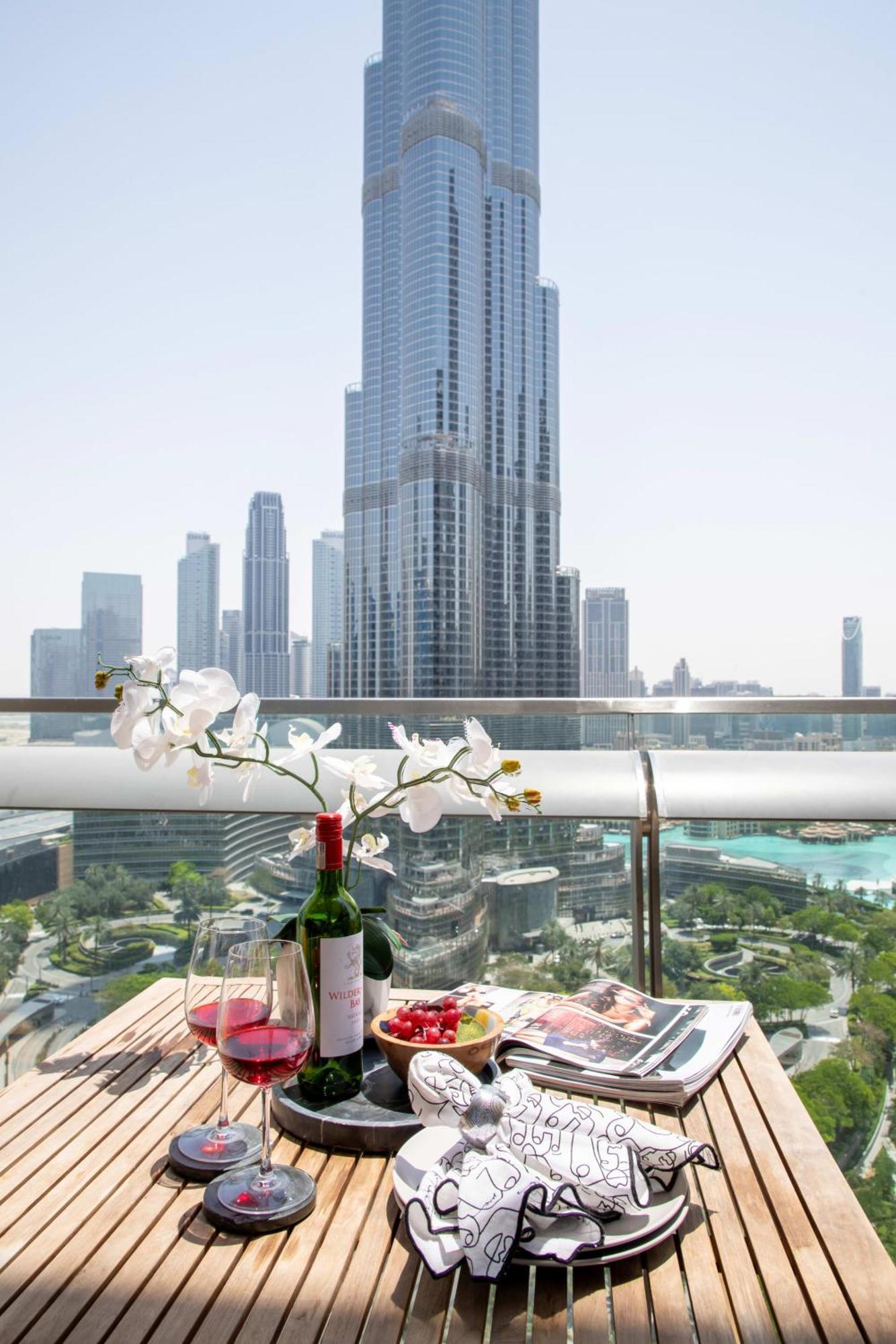 Frank Porter - Burj Vista Dubai