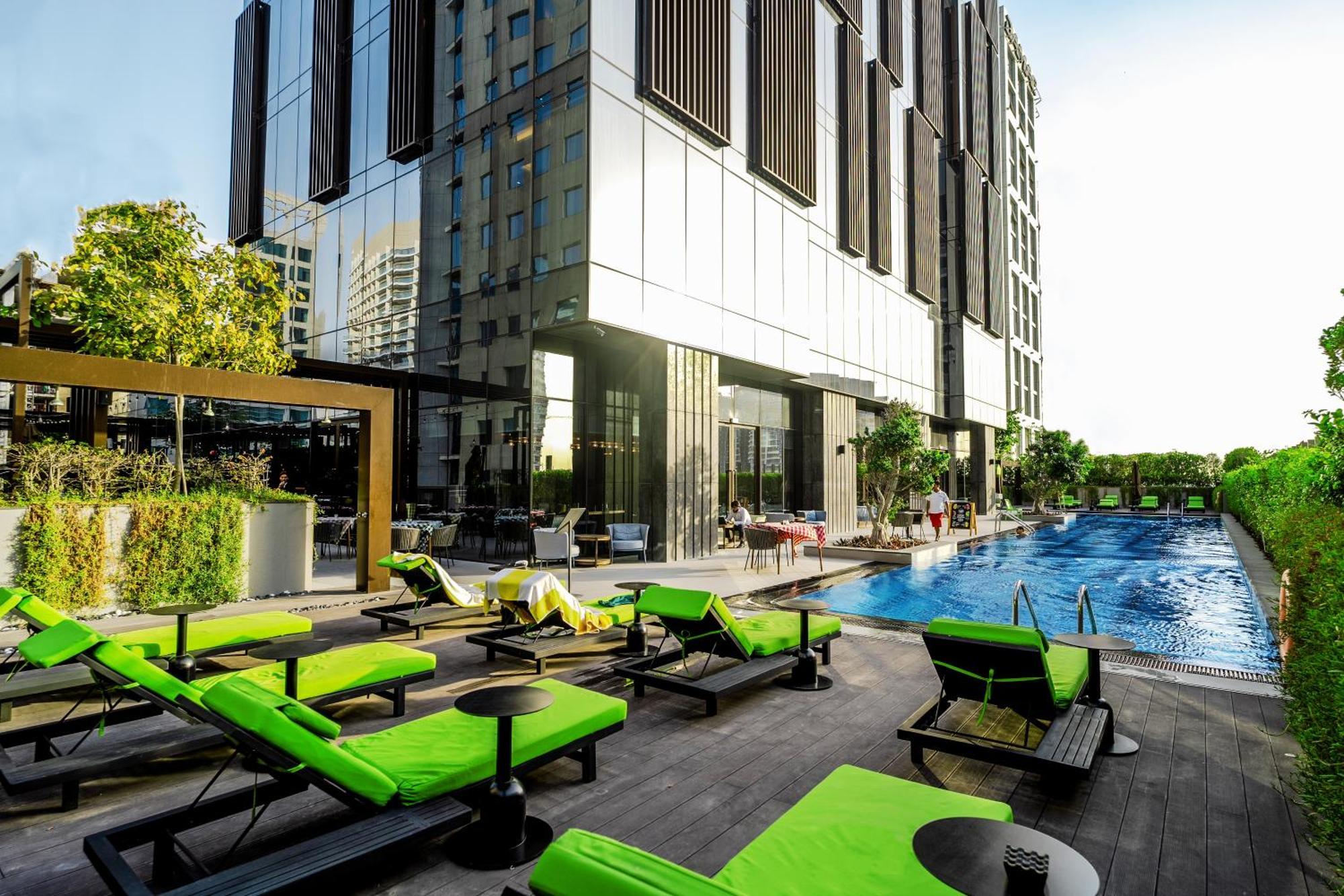 Revier - Dubai