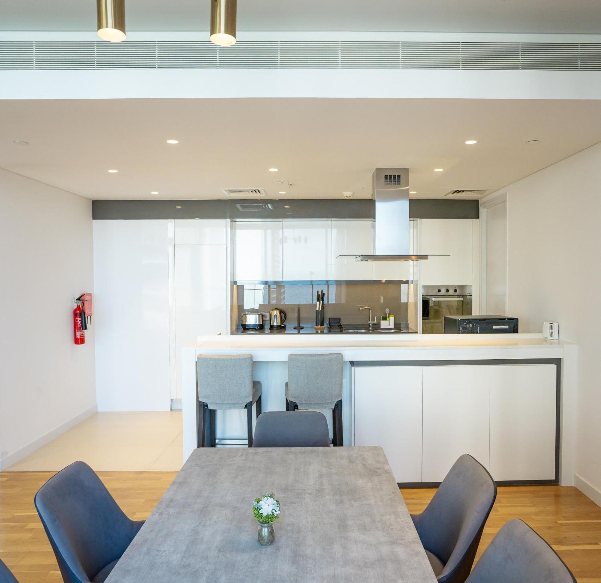 Apartment Nasma Luxury - Gorgeous Waterfront With Incredible Sea Views Dubai