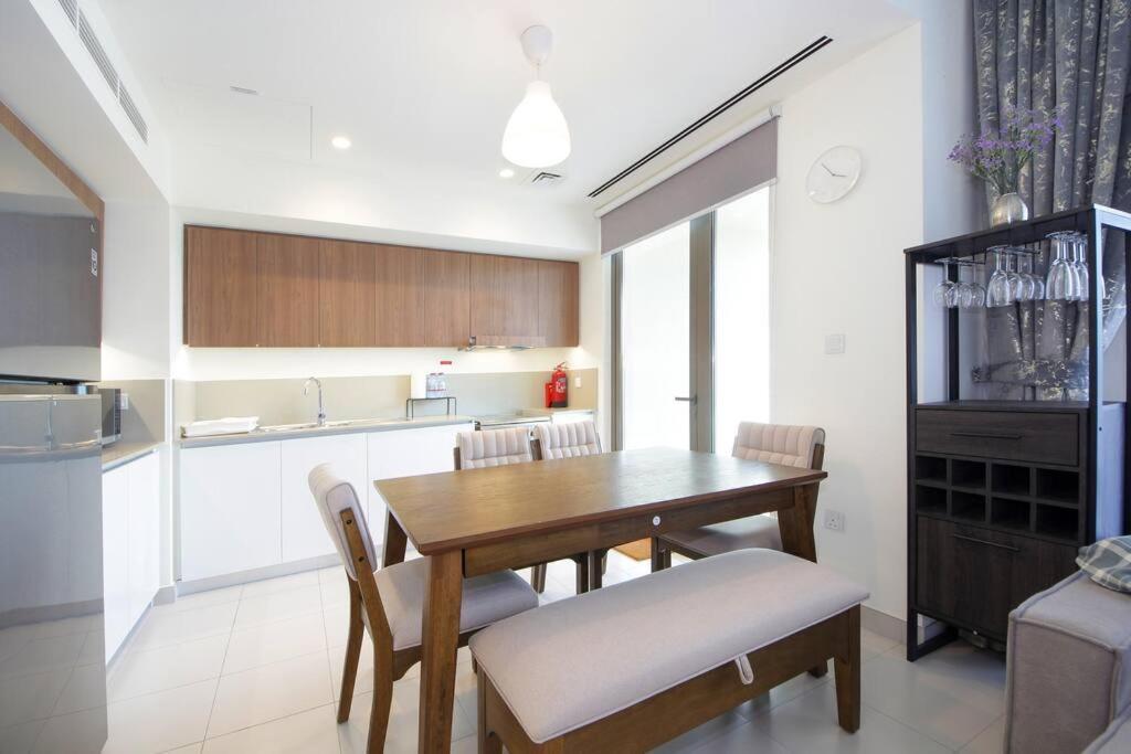 Villa Spacious 3bhk Family Townhouse-emmar South Golf *
