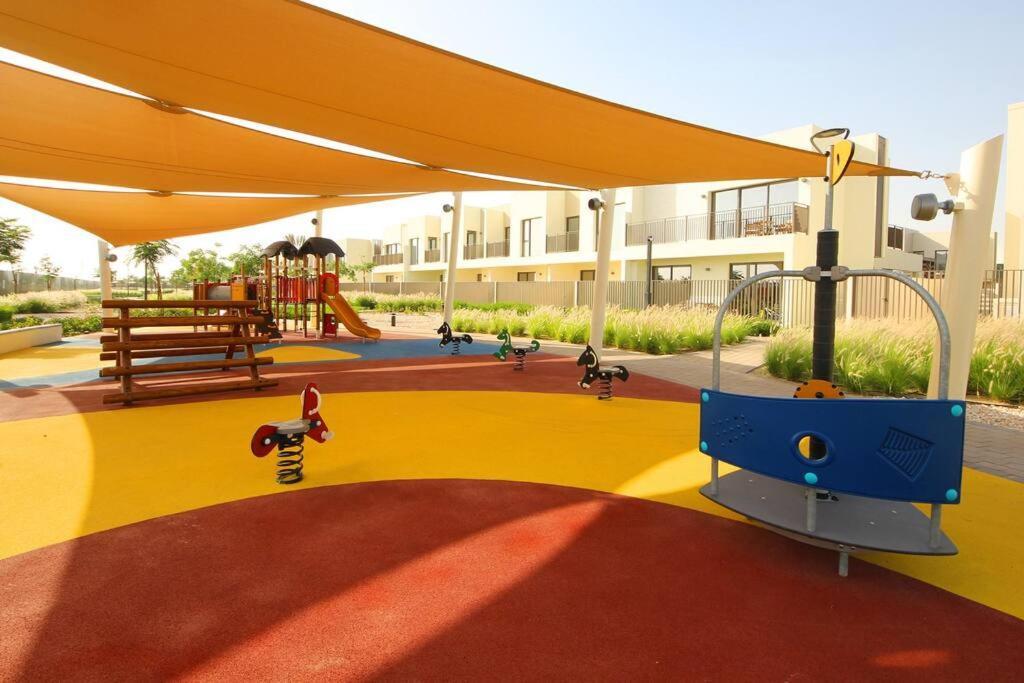 Villa Spacious 3bhk Family Townhouse-emmar South Golf *