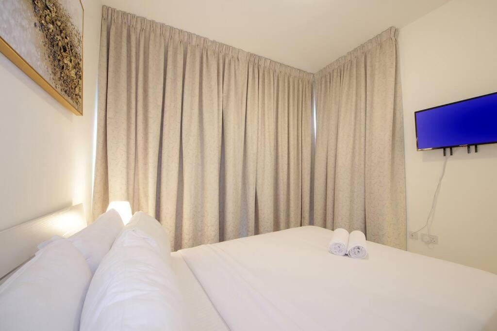 Spacious 3bhk Family Townhouse-emmar South Golf Dubai