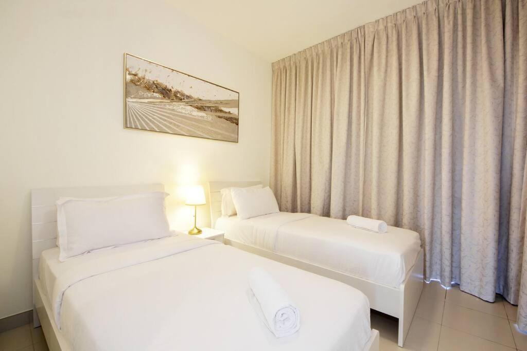 Spacious 3bhk Family Townhouse-emmar South Golf