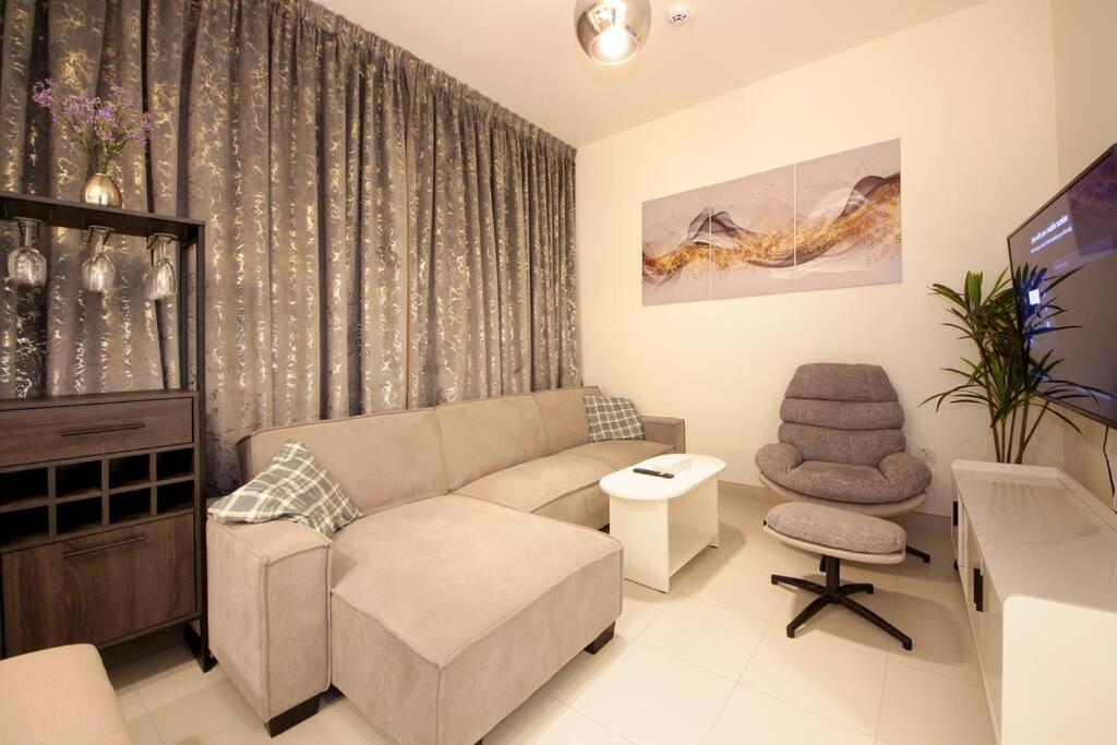 Villa Spacious 3bhk Family Townhouse-emmar South Golf