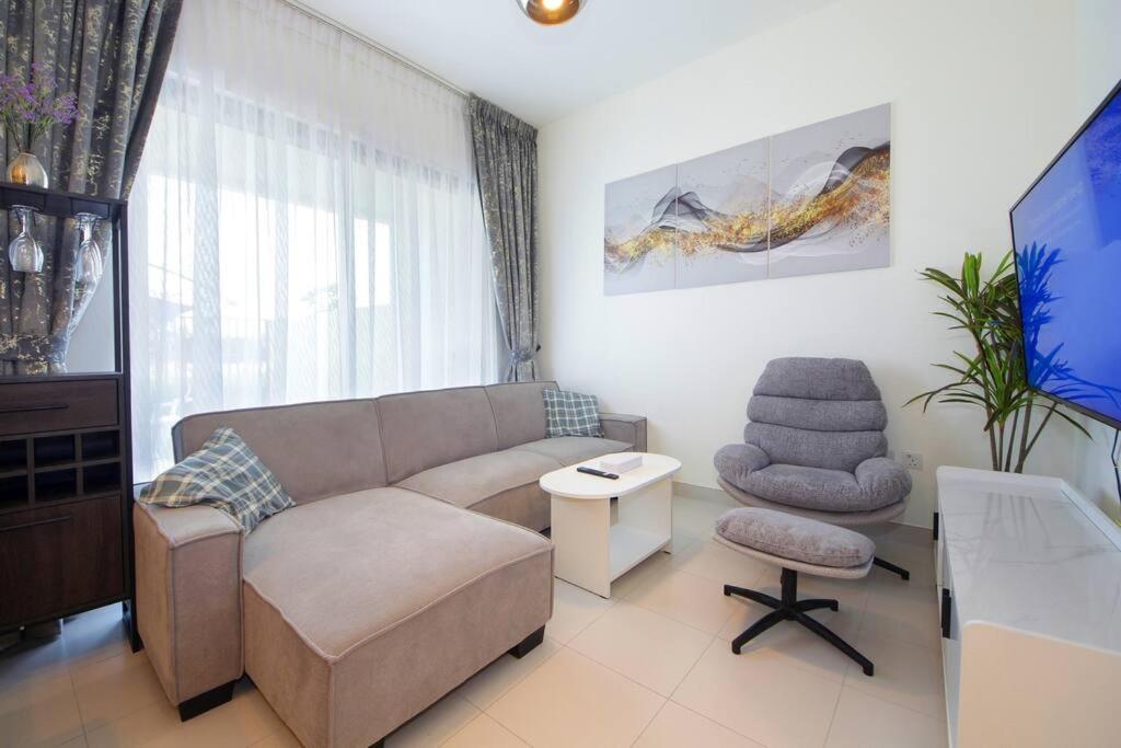 Villa Spacious 3bhk Family Townhouse-emmar South Golf