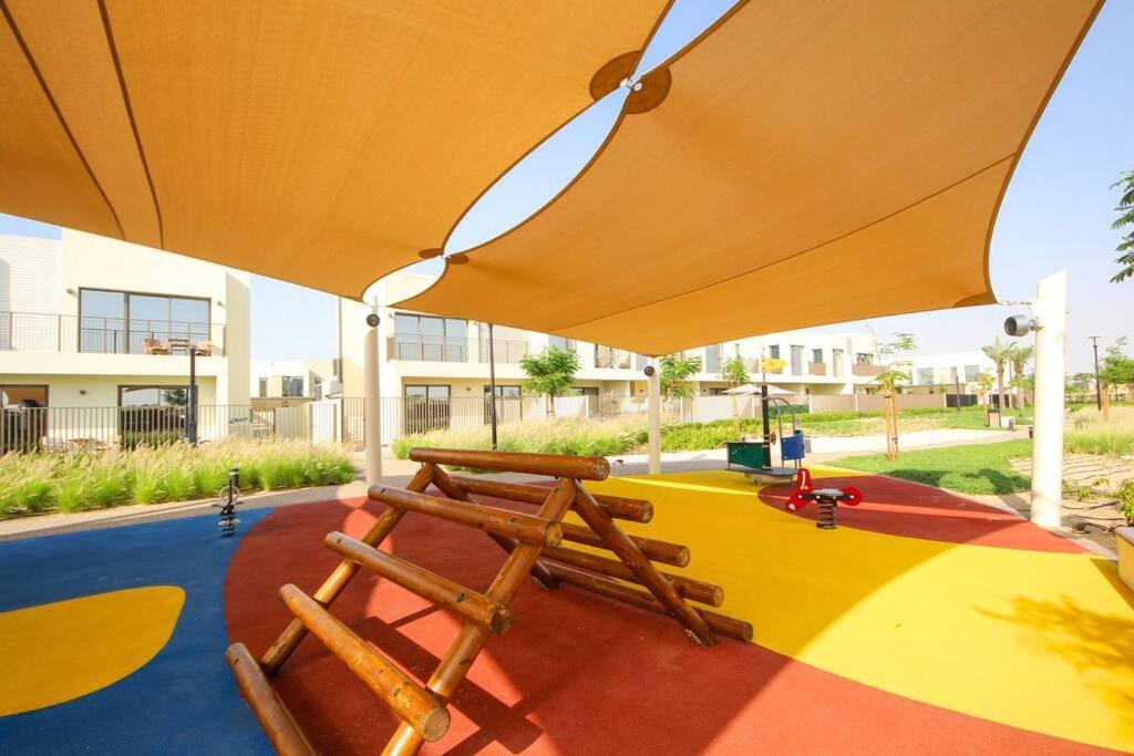 Villa Spacious 3bhk Family Townhouse-emmar South Golf *