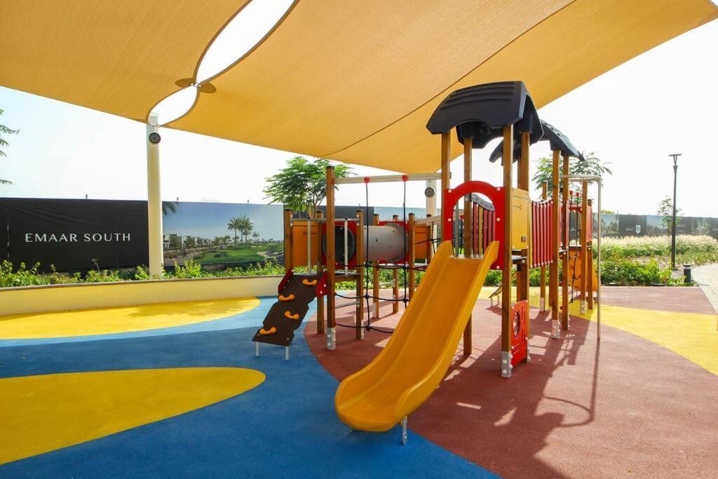 Villa Spacious 3bhk Family Townhouse-emmar South Golf