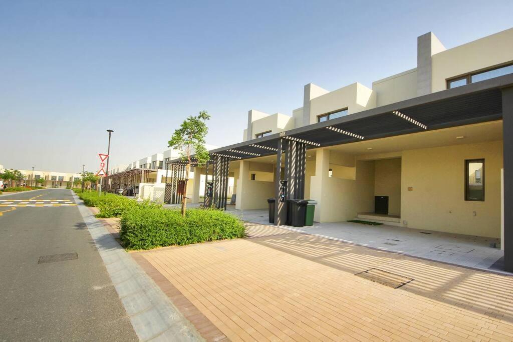 Villa Spacious 3bhk Family Townhouse-emmar South Golf *