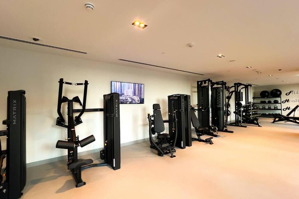 Apartment Elegant 1-br , Close To Burj Khalifa, Burj Crown