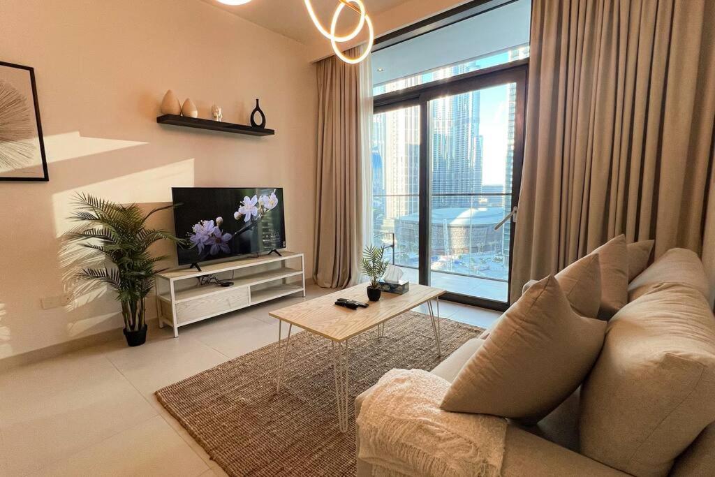 Apartment Elegant 1-br , Close To Burj Khalifa, Burj Crown *