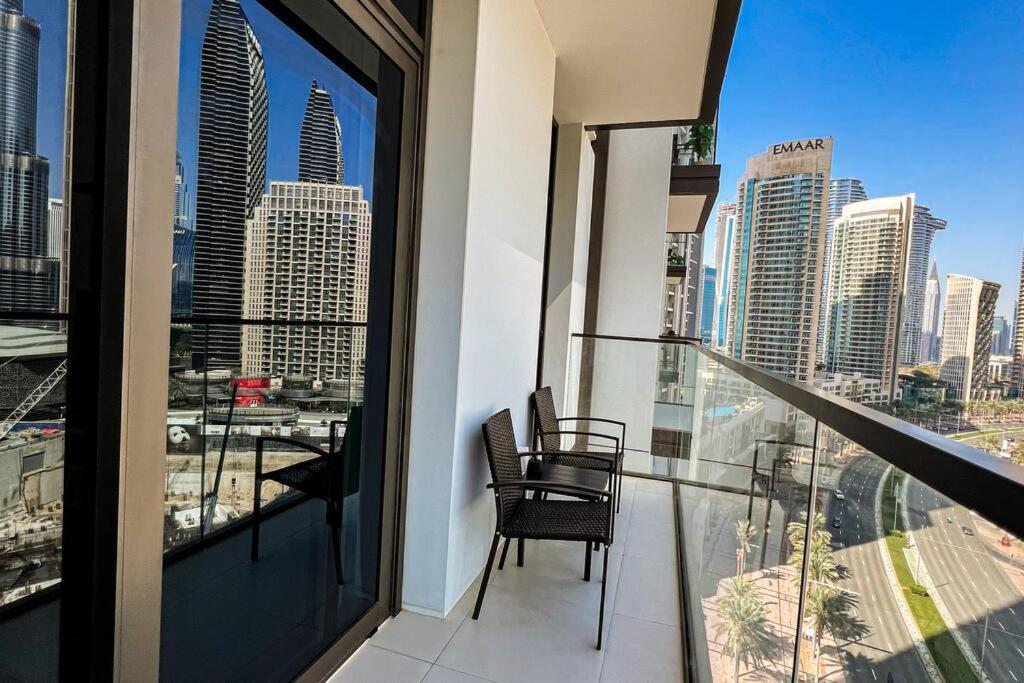 Elegant 1-br , Close To Burj Khalifa, Burj Crown Dubai