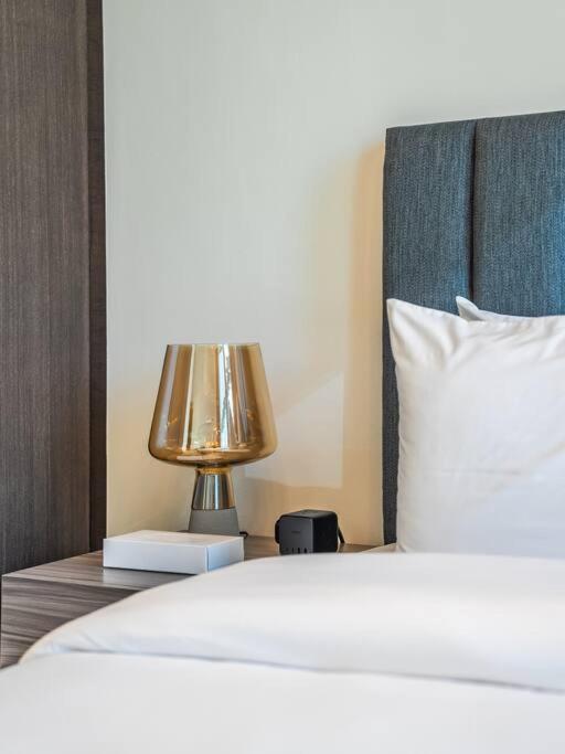 Apartamento Modern Downtown Escape 1bedroom With Upscale Comfort Dubai