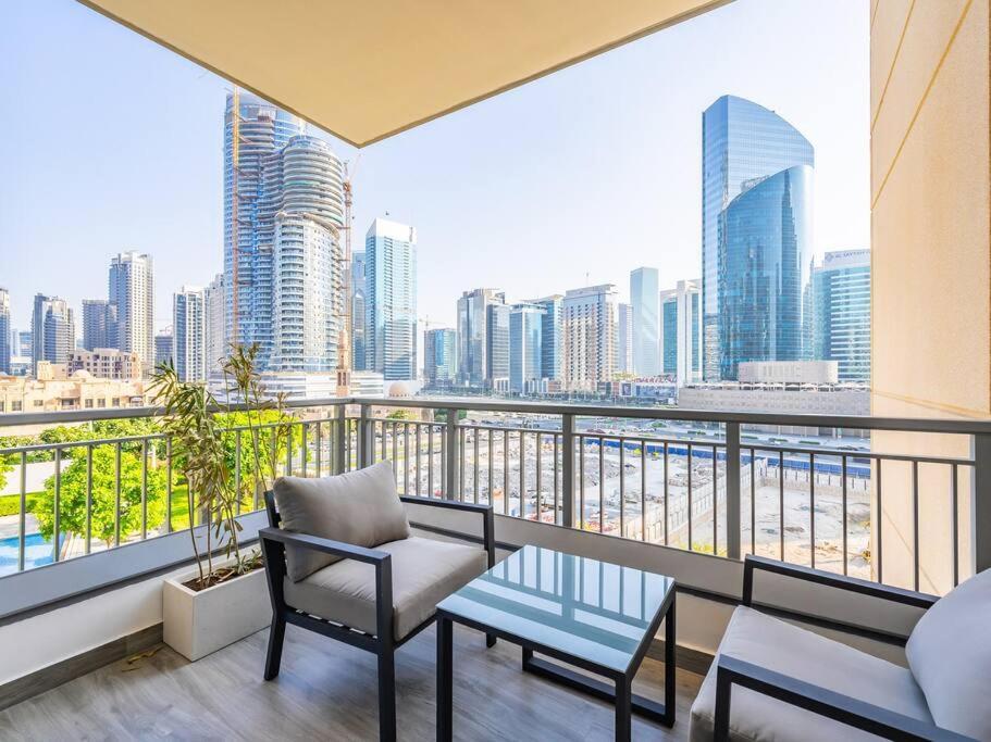 Apartamento Modern Downtown Escape 1bedroom With Upscale Comfort Dubai
