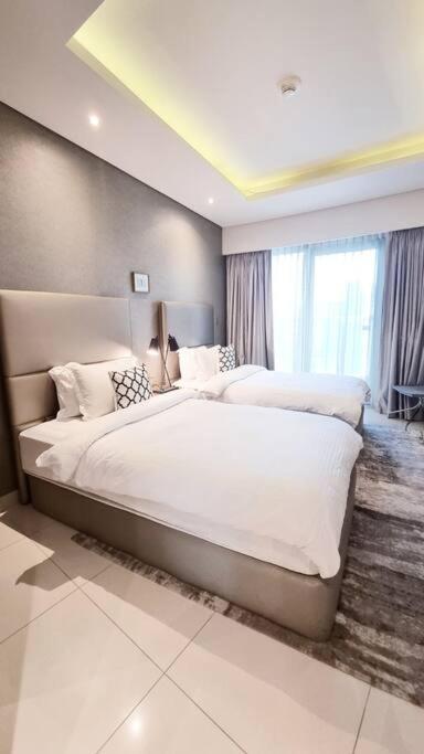 Luxury Paramount B327 Dubai