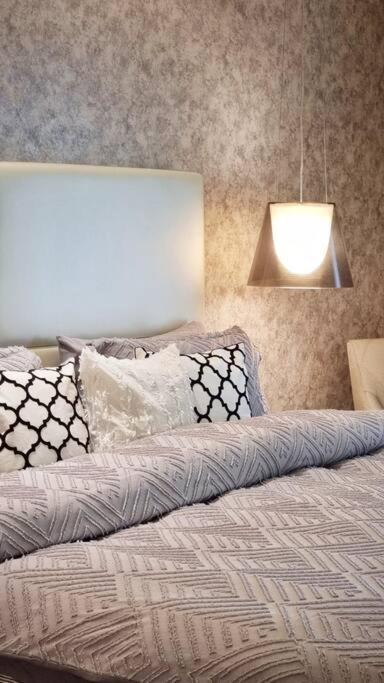 Luxury Paramount B327 Dubai