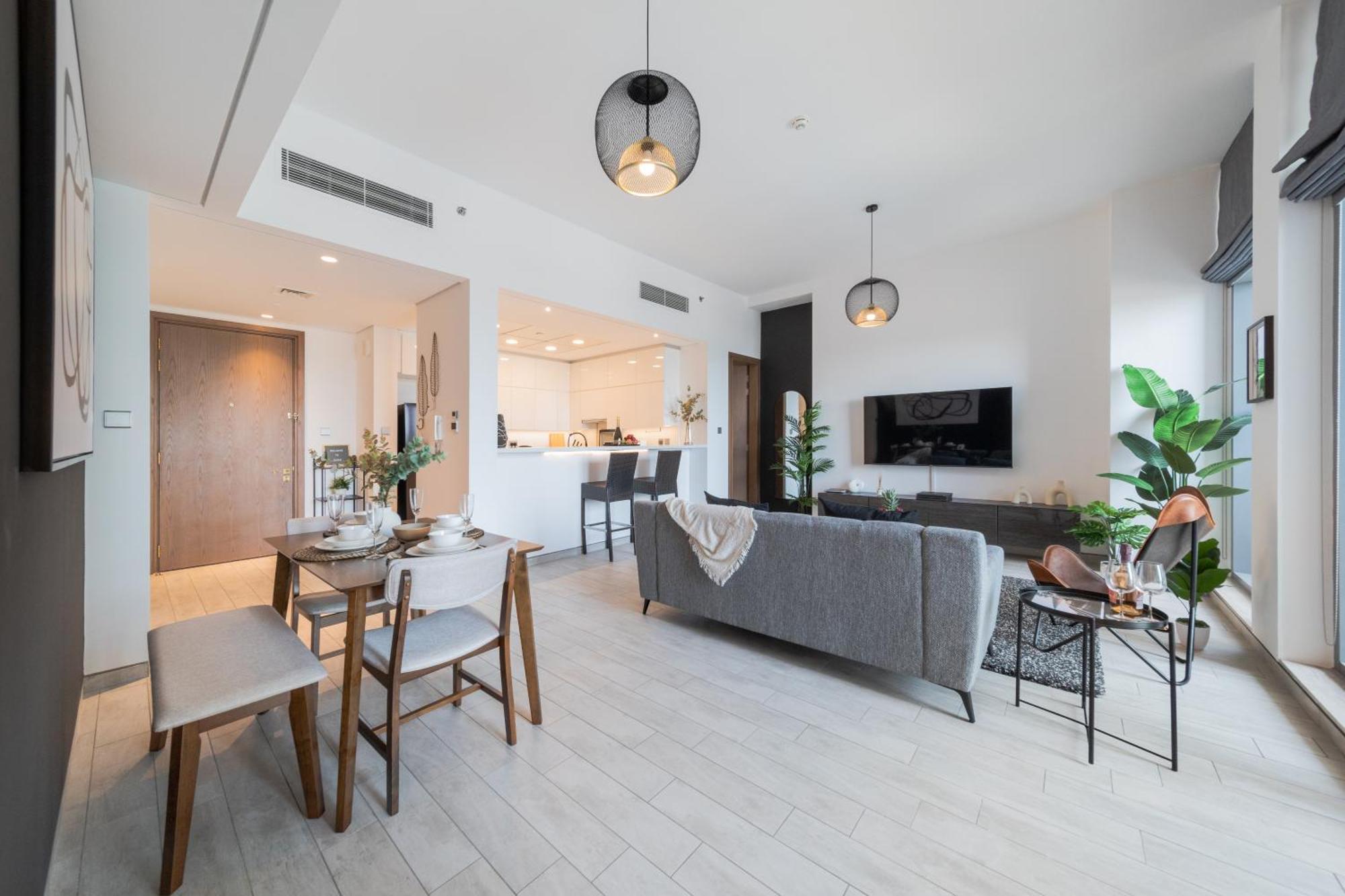 Eden's Homes & - Millennium Atria Residences Dubai