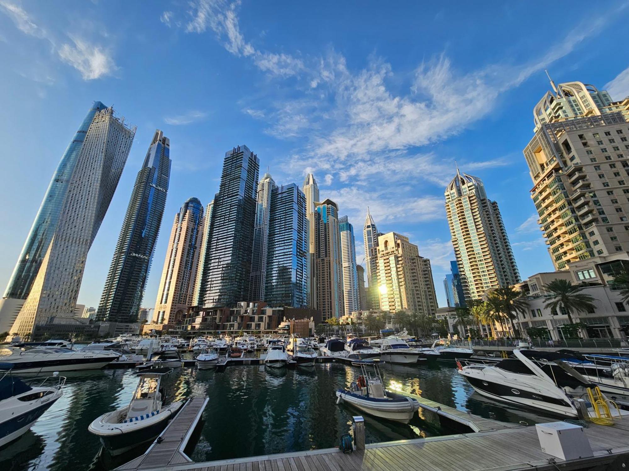 Super Host At Highest Residential Tower In The World, Private In A Shared Hospedagem domiciliar