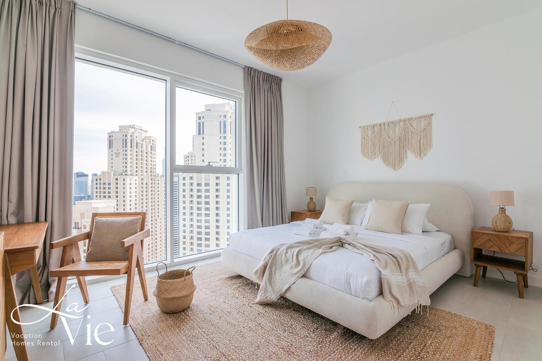 La Vie, Jbr Daire