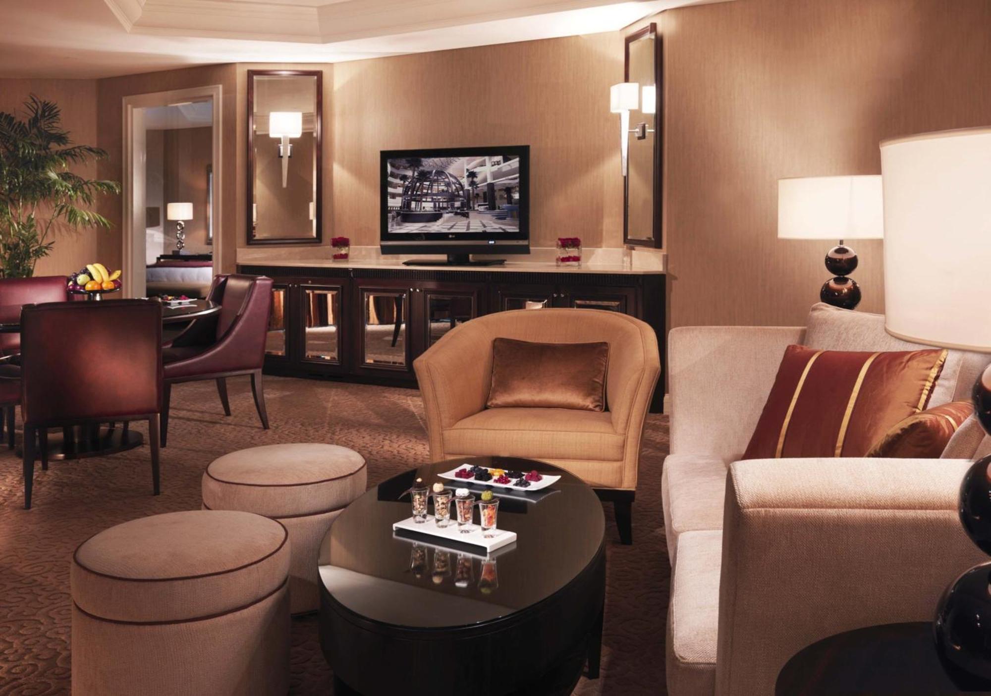 Moevenpick Grand Al Bustan Otel 5*