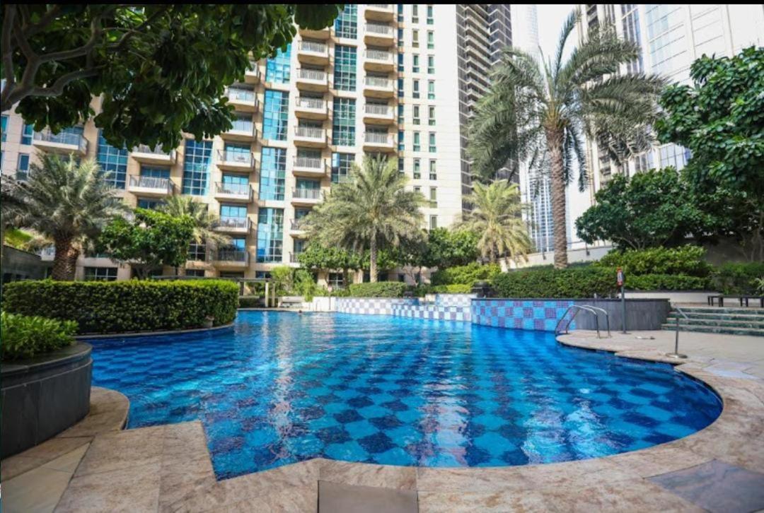 Trinity Homes - Standpoint Tower Downtown * Dubai