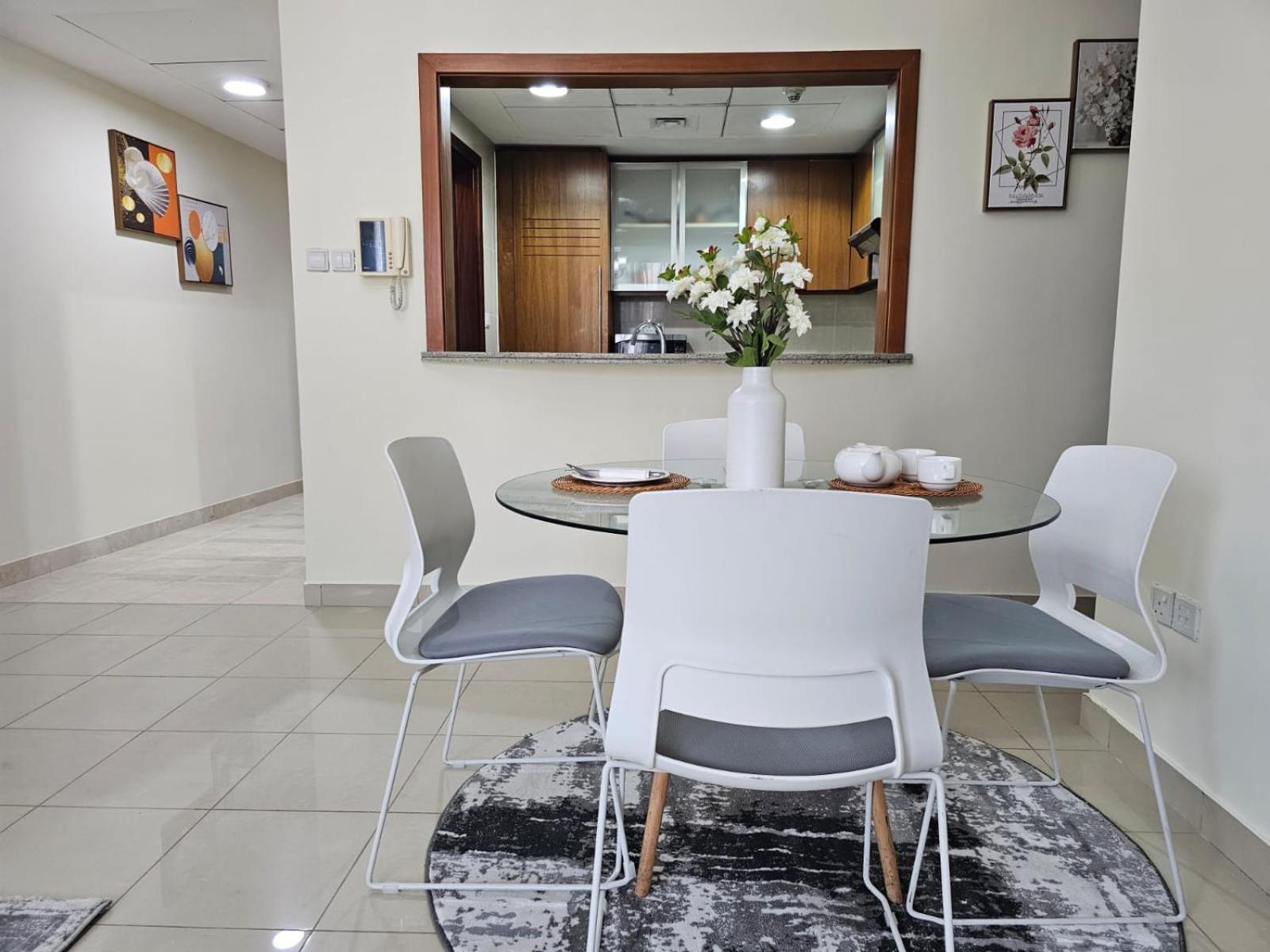 Trinity Homes - Standpoint Tower Downtown * Dubai